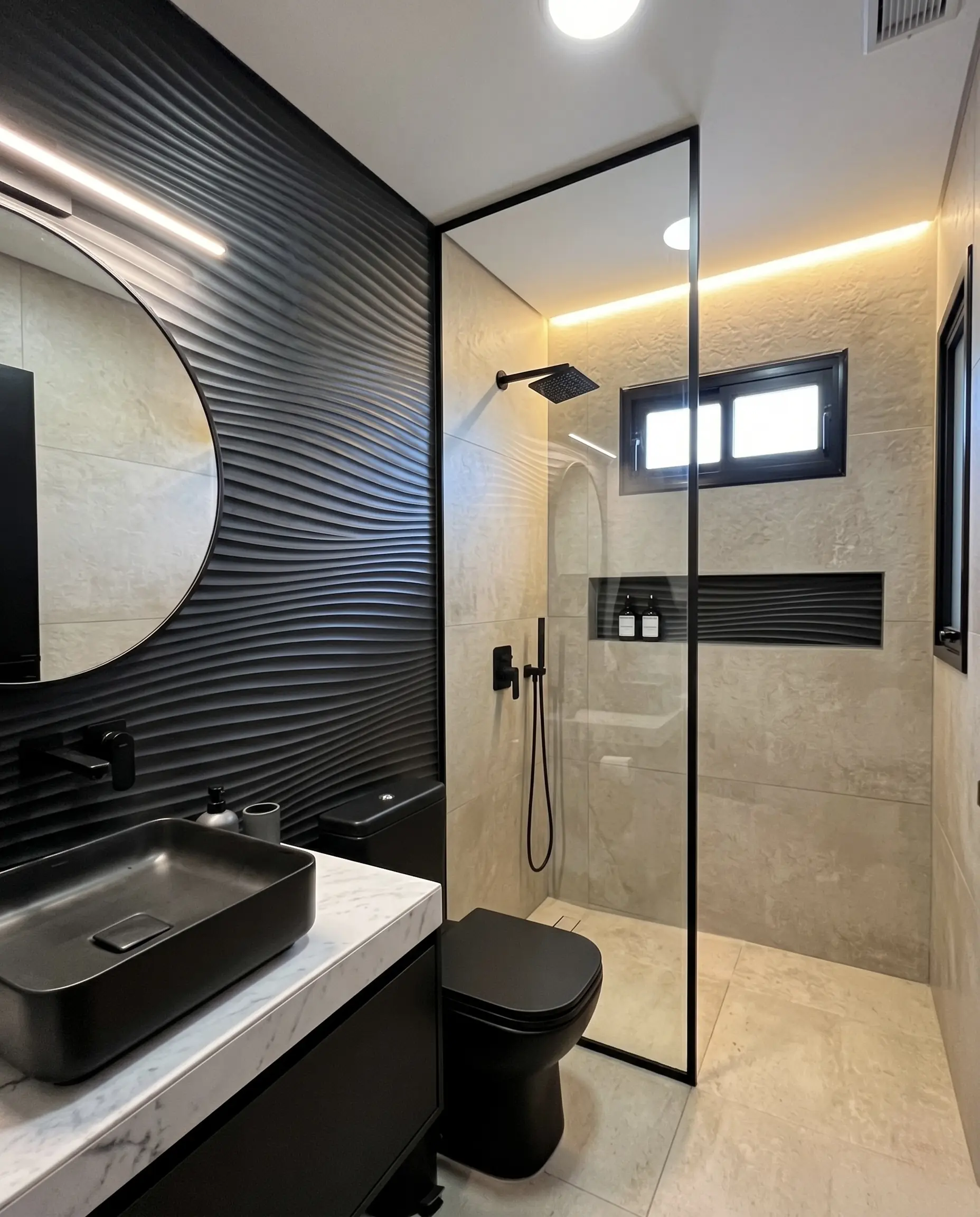 Badkamer na renovatie Antwerpen zwart design